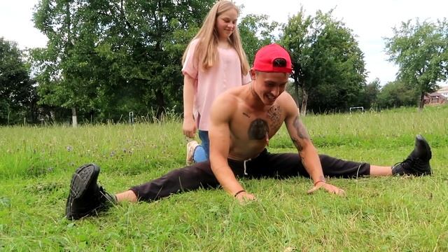 Она Разрывает Мой ШПАГАТ (ЭТО БЫЛО БОЛЬНО!)★ смотреть онлайн