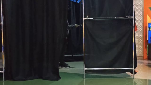 прогулялись с детьми по ТЦ / отзыв на кафе "Калач, карась... " / карманные деньги для детей смотреть онлайн