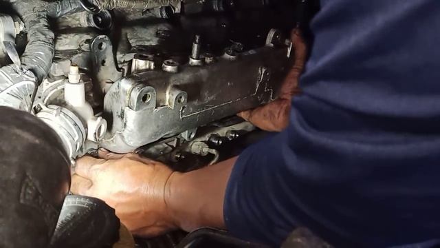 EGR Cleaning |Toyota Hiace 2KD