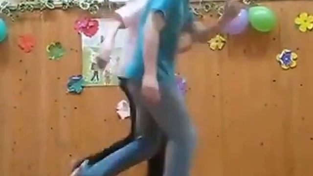 Прикольные синхронные танцы смотреть онлайн
