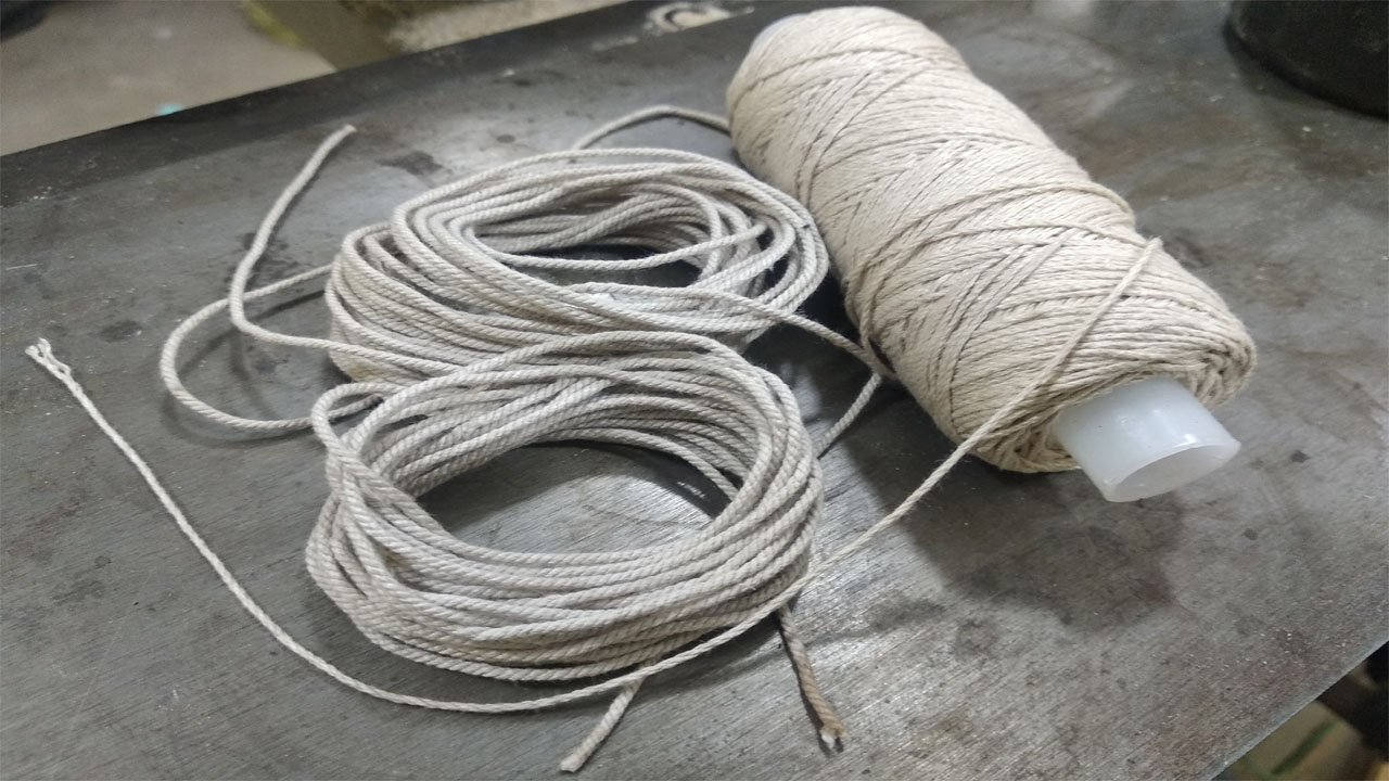 № 78 Сборка модели корабля черная жемчужина. Плетём канат на самодельном приспособлении . смотреть онлайн