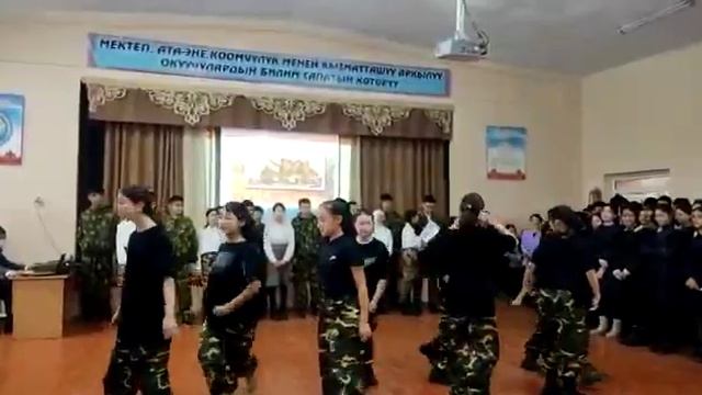 танец на "23"февраля 7е смотреть онлайн