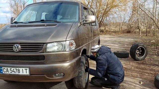 ПЕРЕОБУЛСЯ Машина МЕЧТА Volkswagen Multivan T4  ОРИГИНАЛЬНЫЕ кованые диски Audi T4 2.5 AAF бензин