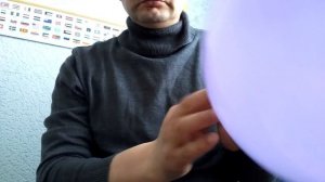 Как прикрепить воздушный шар к стене с помощью пластиковой бутылки