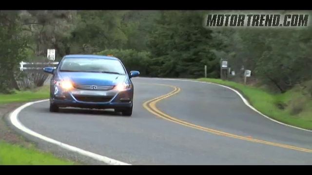 Hybrid Wars! - Toyota Prius Vs Honda Insight - Part 1 смотреть онлайн