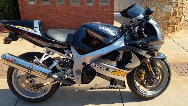 2001 Suzuki GSXR1000 K1 смотреть онлайн