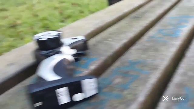 Обзор на железную модельку Вольцваген Жук на радиоуправлении. смотреть онлайн