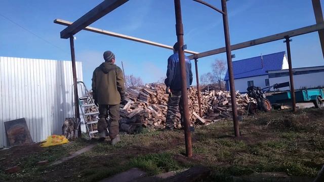 Строим дровник!.. Стропилы, обрешётка!...