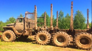 МегаУРАЛ Огромный Лесовоз 8х8 Грузовик  УРАЛ-4320 получил 4 Оси и колёса от трактора Т-150