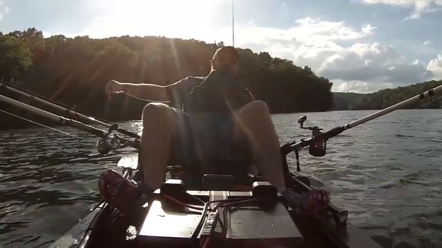 Kayak catfishing before a storm смотреть онлайн