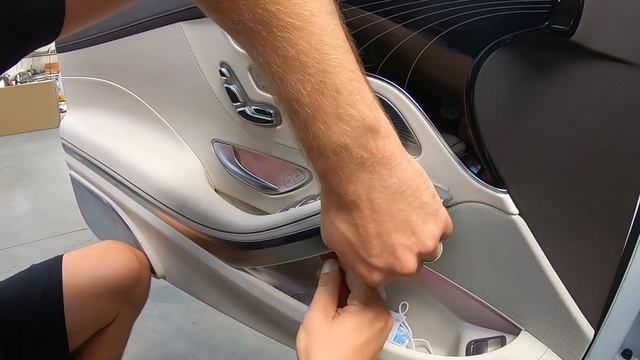 REBUILDING A WRECKED MERCEDES S65 AMG PART 1 смотреть онлайн