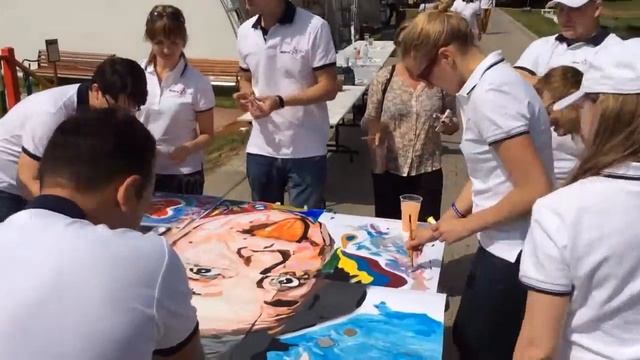 Рисование картины с компанией Мелитек. АртТимбилдинг.ру смотреть онлайн