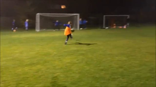 Malik beim Training mit der D Jugend смотреть онлайн