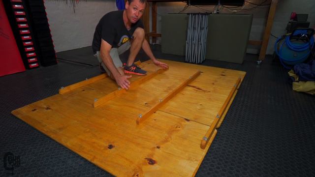 Air Bed vs Foam Mattress - DIY Camp Bed - Burton Builds смотреть онлайн