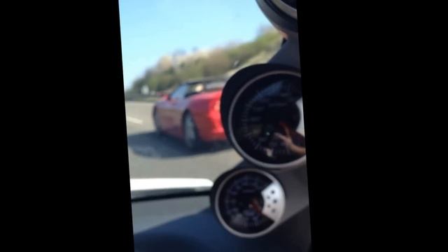 Toyota Starlet Glanza V vs Ferrari F355 Spider смотреть онлайн