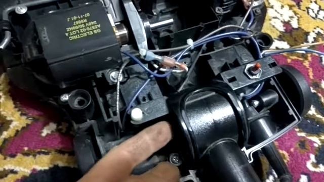 Ремонт турбощетки пылесоса Rainbow,часть 1 смотреть онлайн