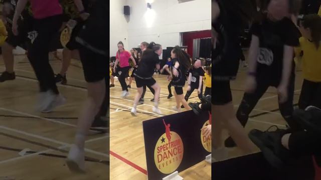 Zoe and Kayla Belfast 2019 смотреть онлайн