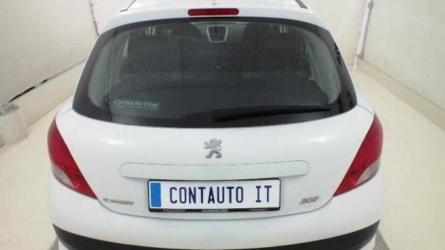 PEUGEOT 207 1.4 HDi 70CV 5p. Energie смотреть онлайн