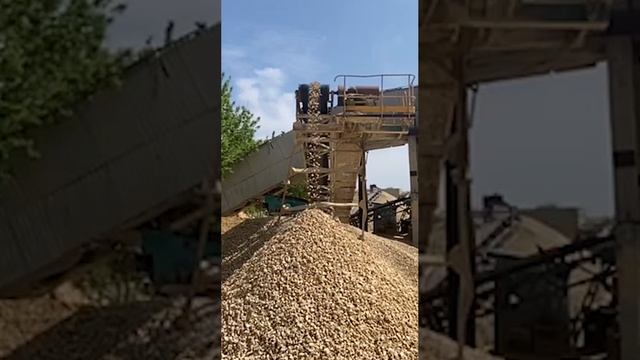 Линия по обработке и сортировки щебня на Калининском Щебеночном Заводе смотреть онлайн