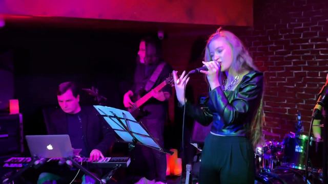 Video Games (Lana Del Rey Cover) – Анастасия Виноградова – 24.11.21 – O’Connell’s Pub Moscow 🇷🇺 смотреть онлайн