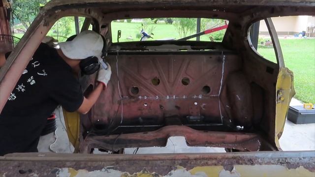 Remove Floor Panel | Ford Capri Mk1 смотреть онлайн