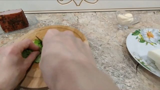 Вкуснейший салат с копченым мясом! смотреть онлайн