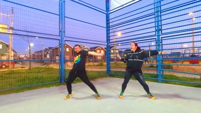 Se Te Nota - Lele Pons & Guaynaa - Zumba Fitness смотреть онлайн