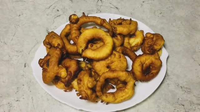 Луковые кольца в тесте: необычная подача любимого снэка. Сочный лук и нежное воздушное тесто