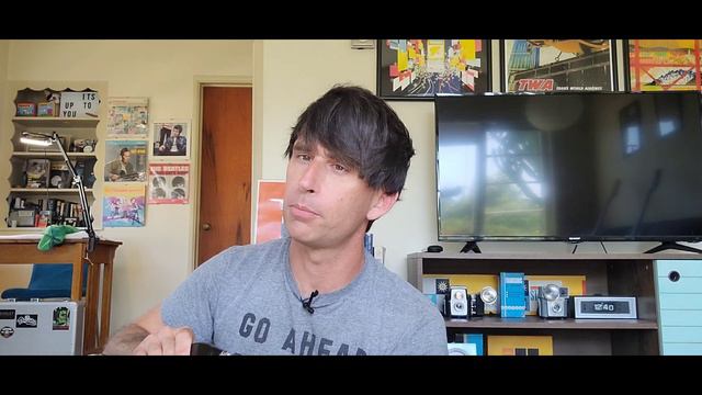 Squier SONIC Mustang Review! vs 1960 1964 смотреть онлайн