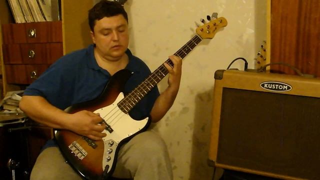 Сравнение бас гитар на комбике Kustom Sienna 30. Phil Pro MB11, Stagg B300, Урал 510Л. смотреть онлайн