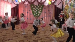 Танец: "Бананамама"