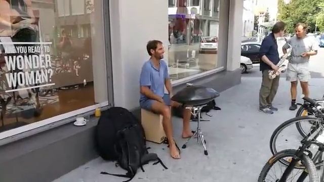 Street Music Bludenz with Cajon Solo смотреть онлайн