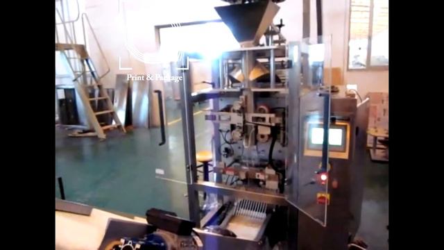 Фасовка семечек в пакет на вертикальной упаковочной машине 420А с объемно роторным дозатором смотреть онлайн