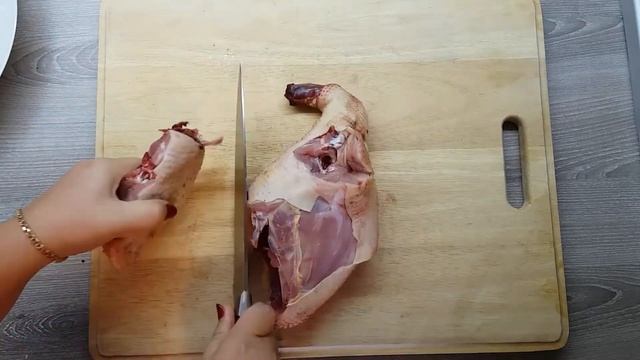 Как разделать домашнюю курицу за 30 секунд! смотреть онлайн