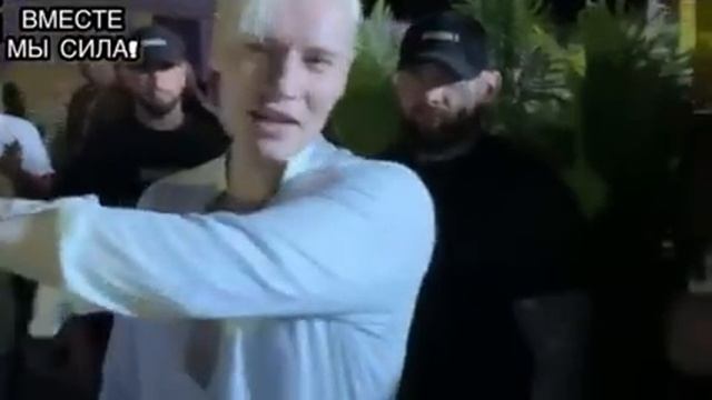УТРО 4 ОКТЯБРЯ! Жена Певца Шаман Язвительно Ответила и Поставила на Место Всех Хейтеров её Мужа смотреть онлайн