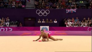 ОИ2012 Евгения Канаева(булавы)