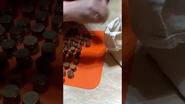 Сколько десяток (10) вмещается в трёх литровой банке? смотреть онлайн