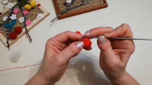 Вяжем крючком цветы?ягоды? и делаем картину-пано своими руками.? Подробный МК❤️