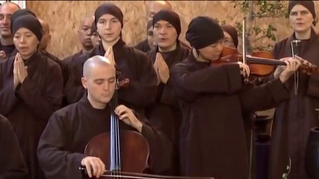 Namo Avalokiteshvara - Plum Village Chanting