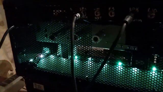 Fender bassbreaker 007 sterio build смотреть онлайн