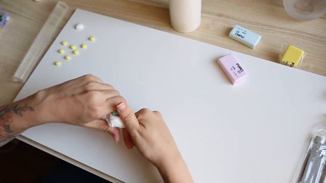 DIY Easy Polymer Clay Flower Vase - Cheap, Fast and Cute! смотреть онлайн