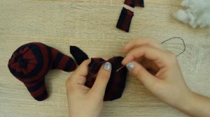 Шьем мишку из носка \ Sew a sock bear