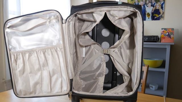 How to fix stuck luggage handle! смотреть онлайн