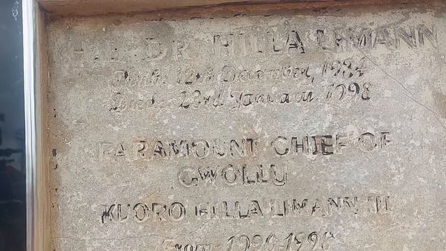 KEN SHAKES LATE DR HILLA LIMANN HOME TOWN смотреть онлайн