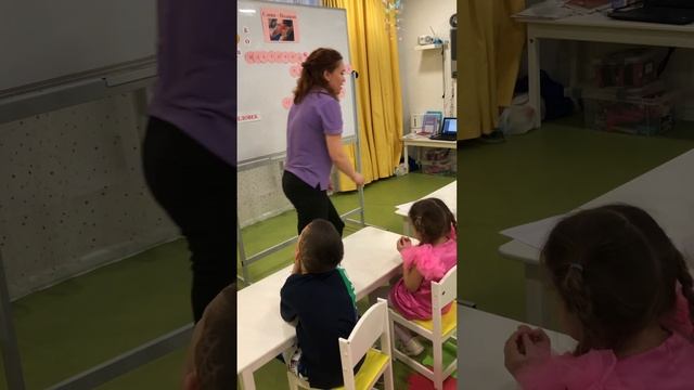 Слова-подарки. Развитие речи, старшая группа. смотреть онлайн