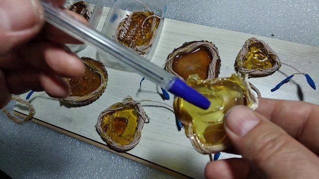 Катушка Мёбиуса с тройной петлей Мебиуса и вензелем Мировинга пропитана живицей смотреть онлайн