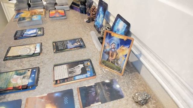 Twin Flame Tarot Reading -There is a PROMISE For The Future When I Embody The Energy Of The Emperor смотреть онлайн