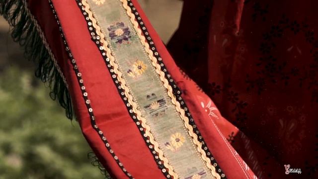 «Красно-Кросно». Серия 3. Костюм девичий праздничный. смотреть онлайн