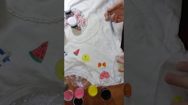 Раскрашиваем футболку часть 1 смотреть онлайн