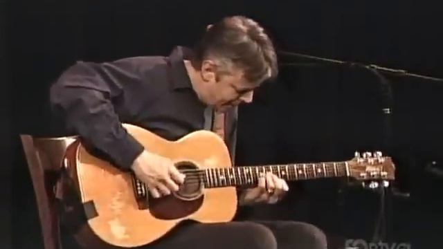Tommy Emmanuel - Those Who Wait (Sierra Center Stage 2006).flv